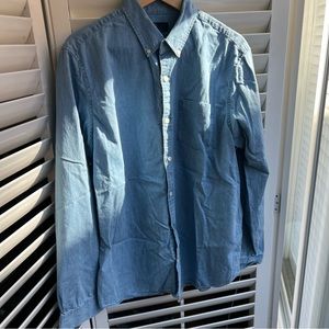 GAP Men’s Long Sleeve Button Down Shirt Size L